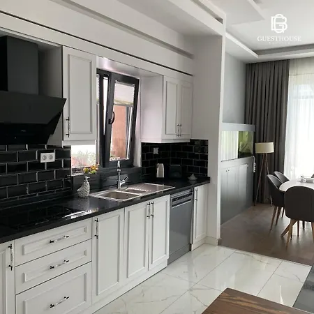 Villa Cozy - Garden, Fireplace & Cinema Experience